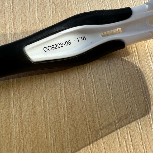 BRAND NEW IN BOX! OAKLEY sunglasses for men in case +extra PRIZM lenses RADAR EV - Picture 8 of 10